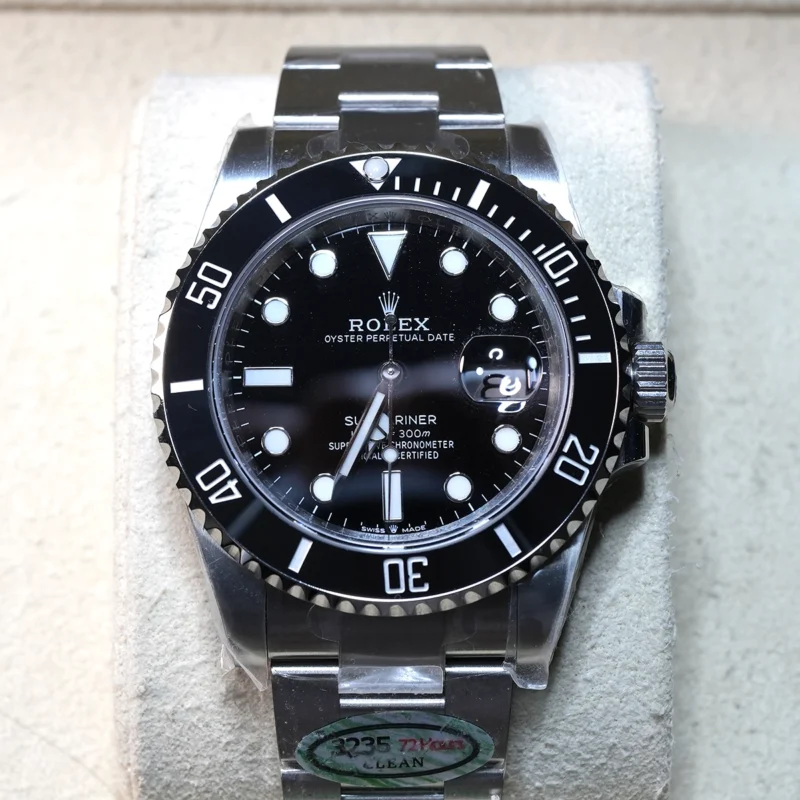 Alternative view of Submariner Date 41mm Black Dial Black Bezel 126610LN