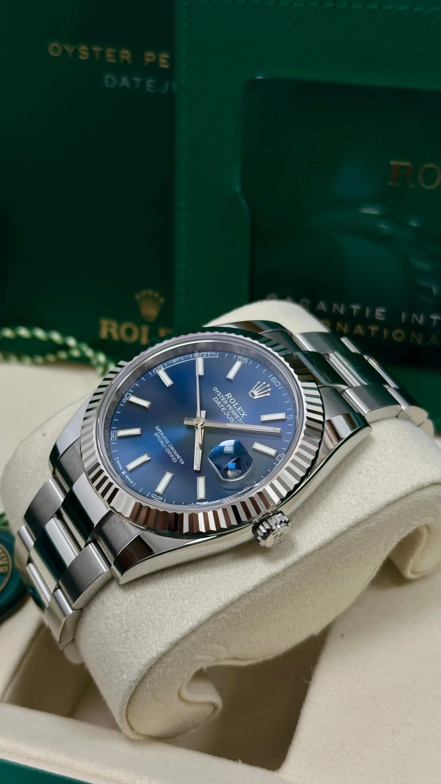 Datejust 41mm Blue Index Dial Fluted Bezel Oyster Bracelet 126334 - Image 4