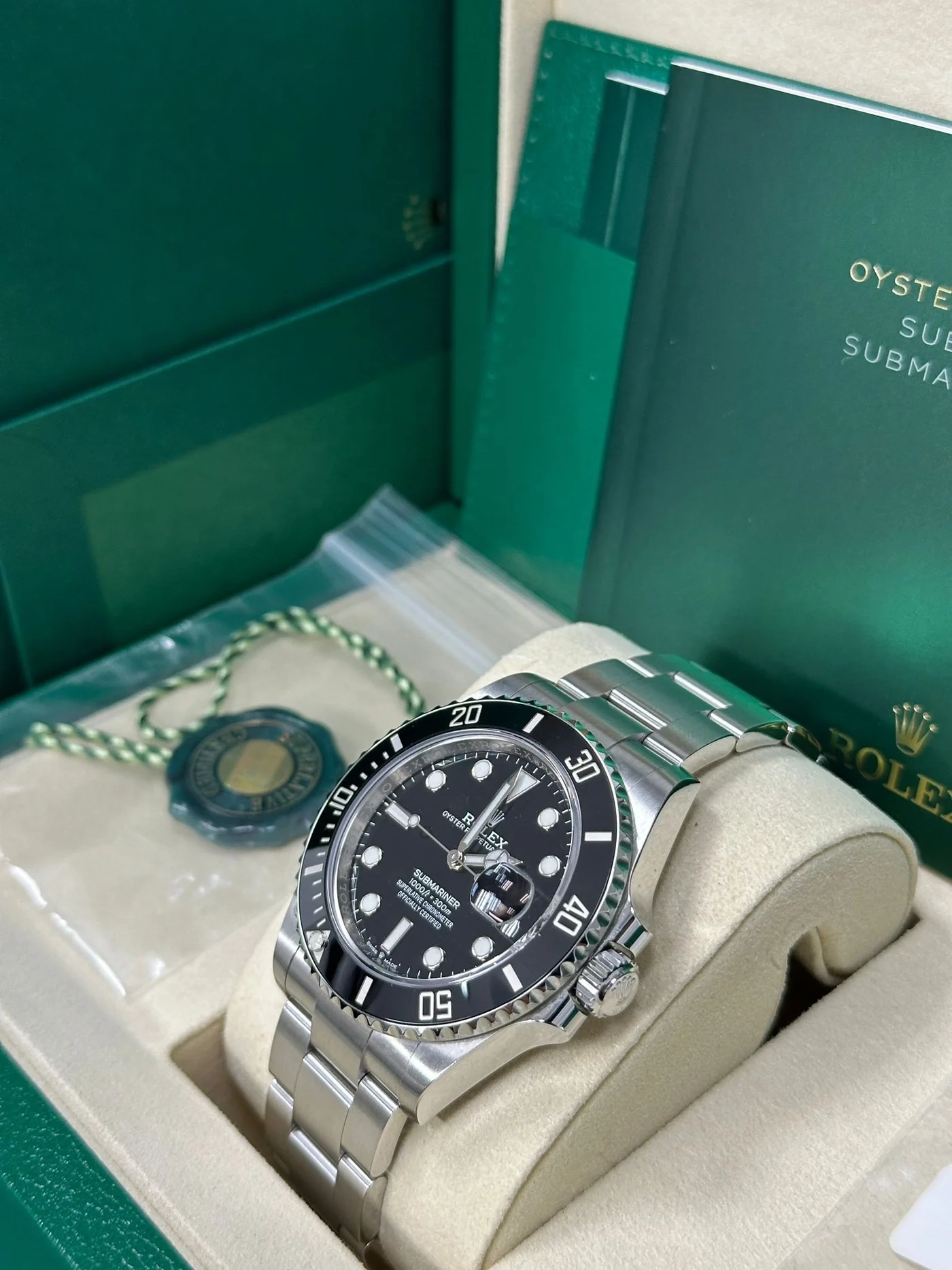 Submariner Date 41mm Black Dial Black Bezel 126610LN - Image 4