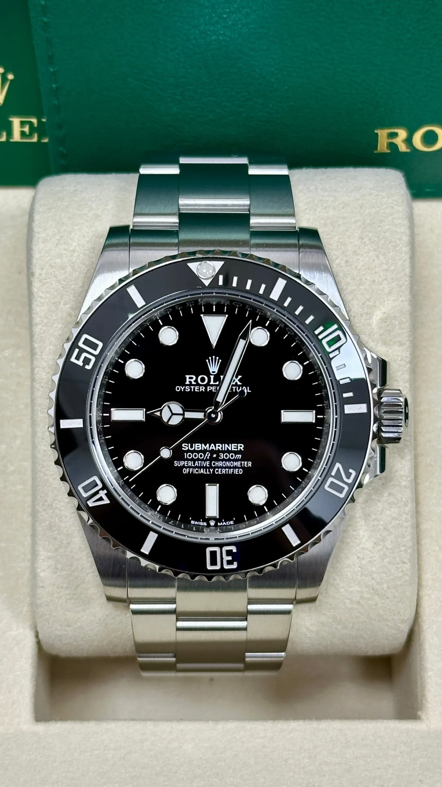 Submariner No Date 41mm Black Dial Black Bezel 124060 - Image 2