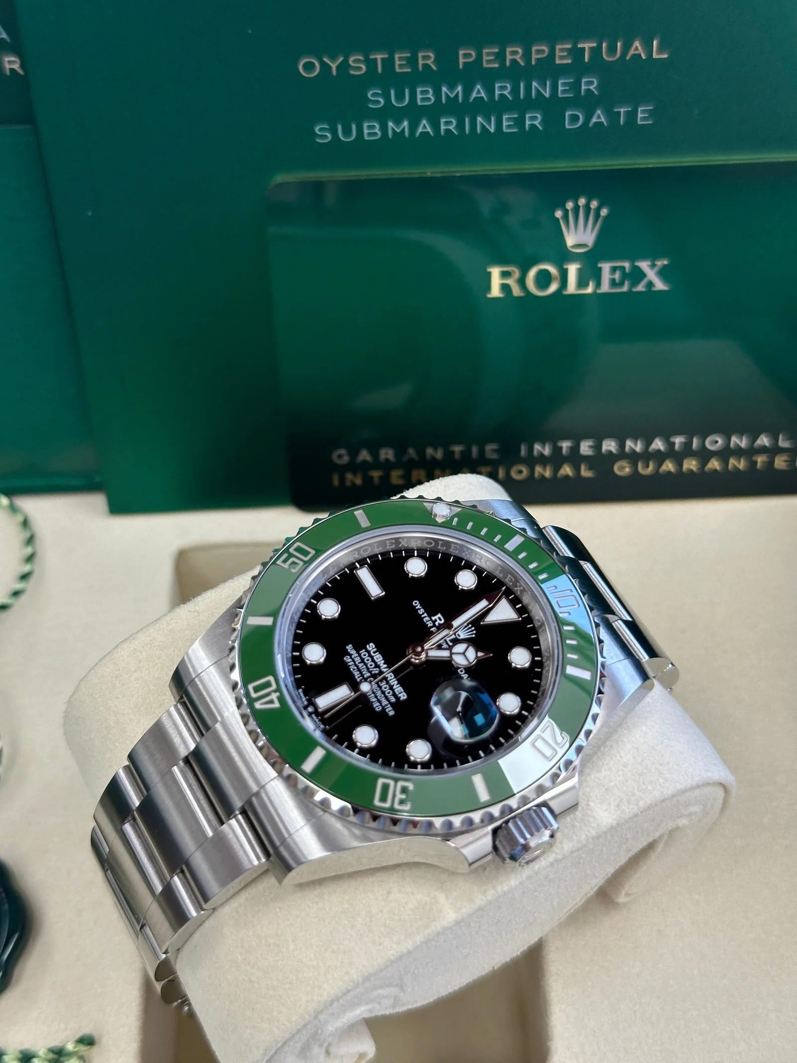 Submariner Starbucks Kermit 41mm Black Dial Green Bezel 126610LV - Image 4