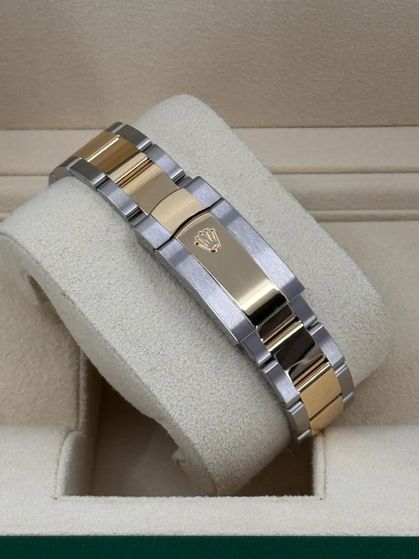 Datejust 41mm Two-Tone Yellow Gold Black Diamond Dial Fluted Bezel Oyster Bracelet 126333 - Image 4